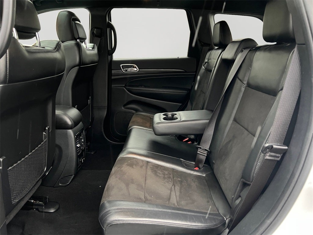 2019 Jeep Grand Cherokee Altitude 4WD / Preferred Package / New Tires / New Brakes /