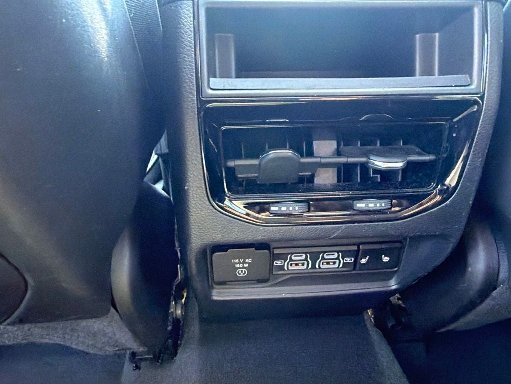 2024 Jeep Grand Cherokee 4xe / One Owner