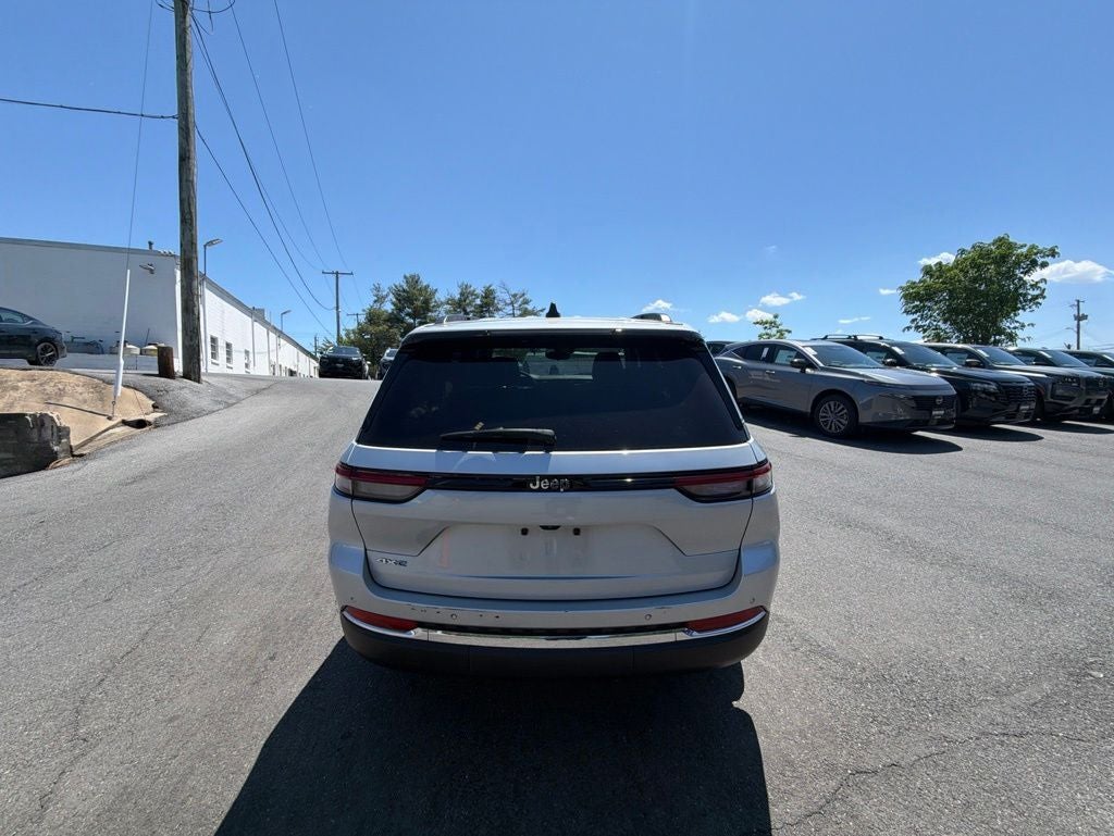 2024 Jeep Grand Cherokee 4xe / One Owner