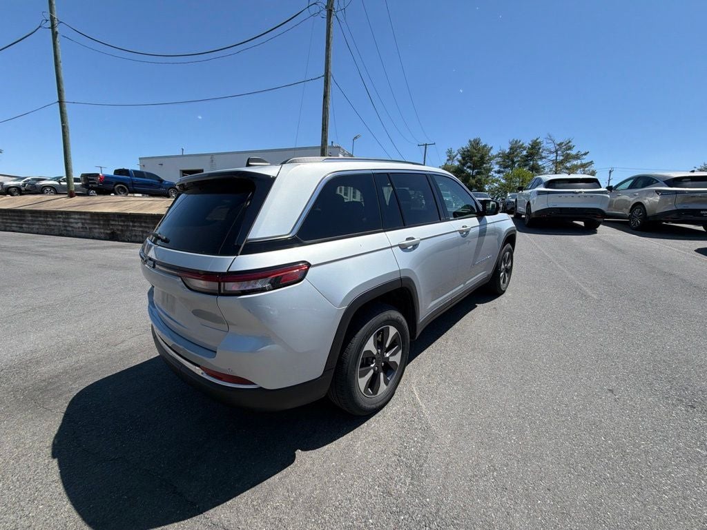 2024 Jeep Grand Cherokee 4xe / One Owner