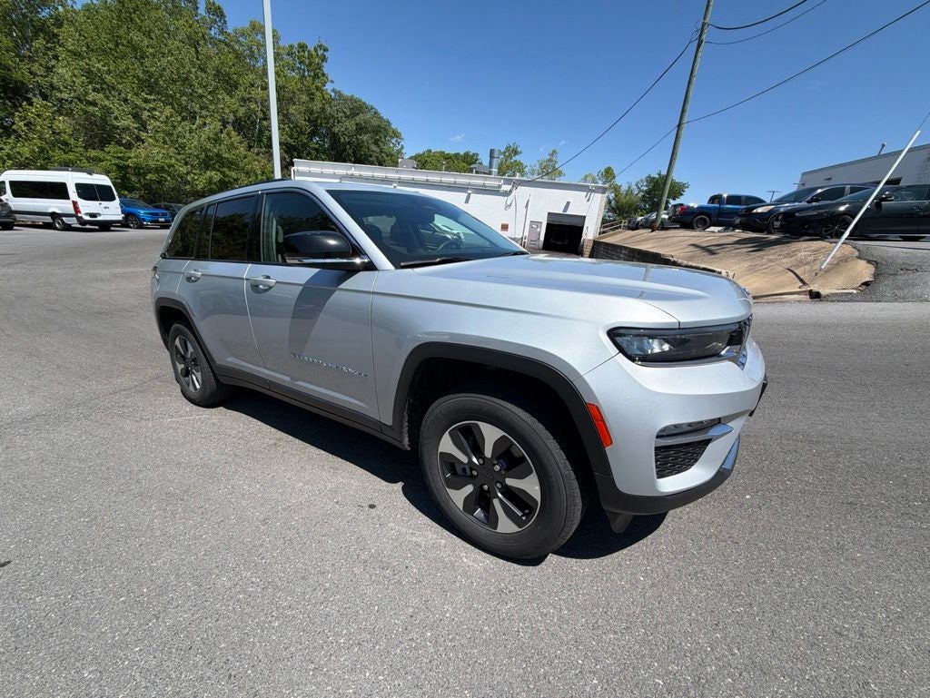 2024 Jeep Grand Cherokee 4xe / One Owner