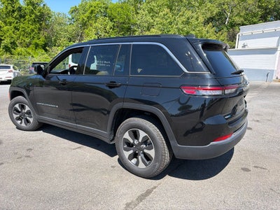 2024 Jeep Grand Cherokee 4xe / One Owner
