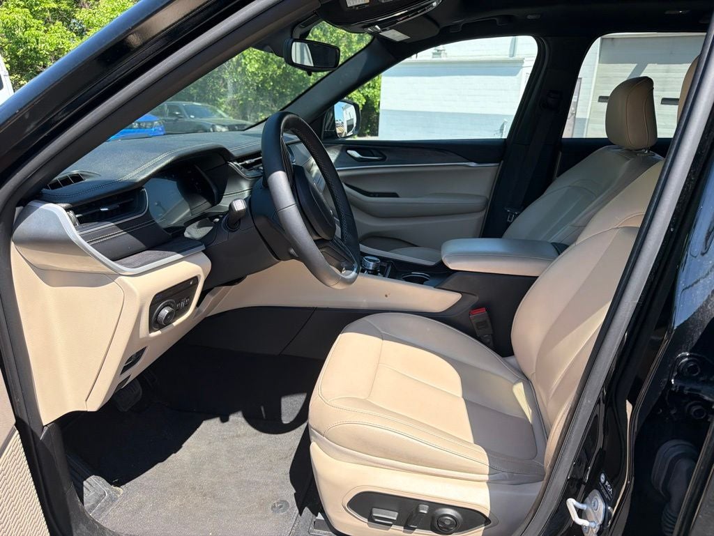 2024 Jeep Grand Cherokee 4xe / One Owner