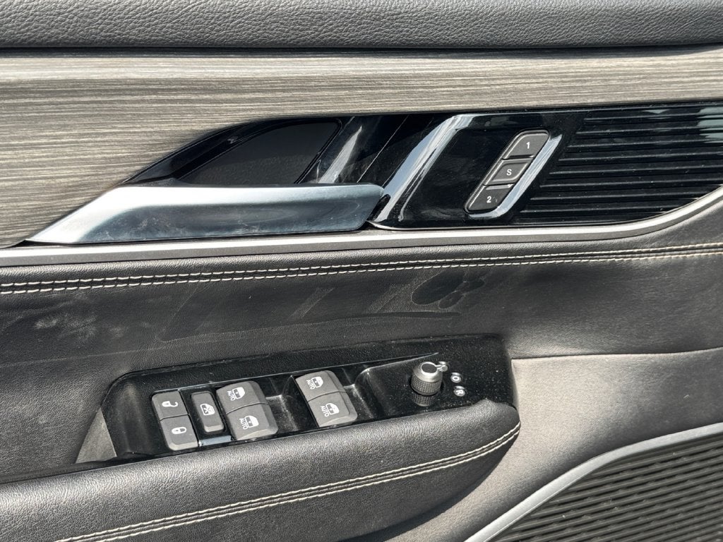 2024 Jeep Wagoneer L Series III