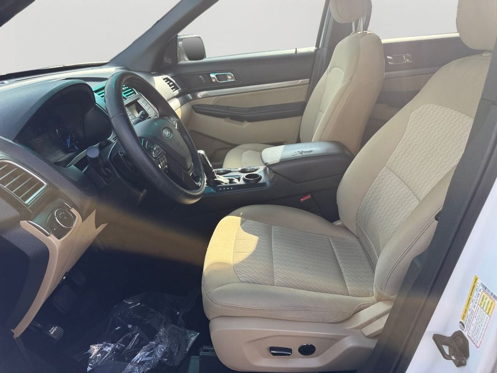 2017 Ford Explorer Base