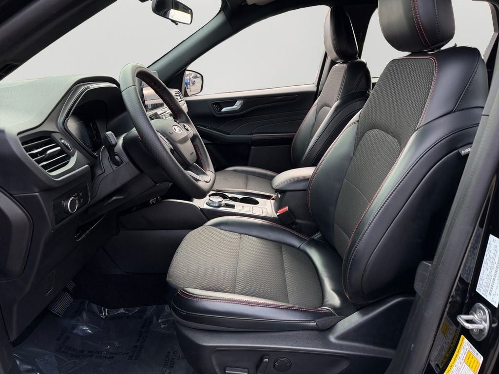 2025 Ford Escape ST-Line / One Owner /