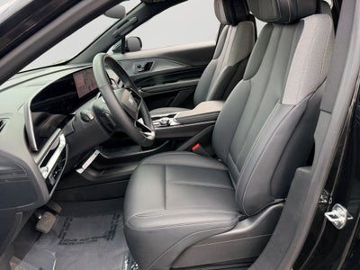 2024 Cadillac LYRIQ Tech / One Owner