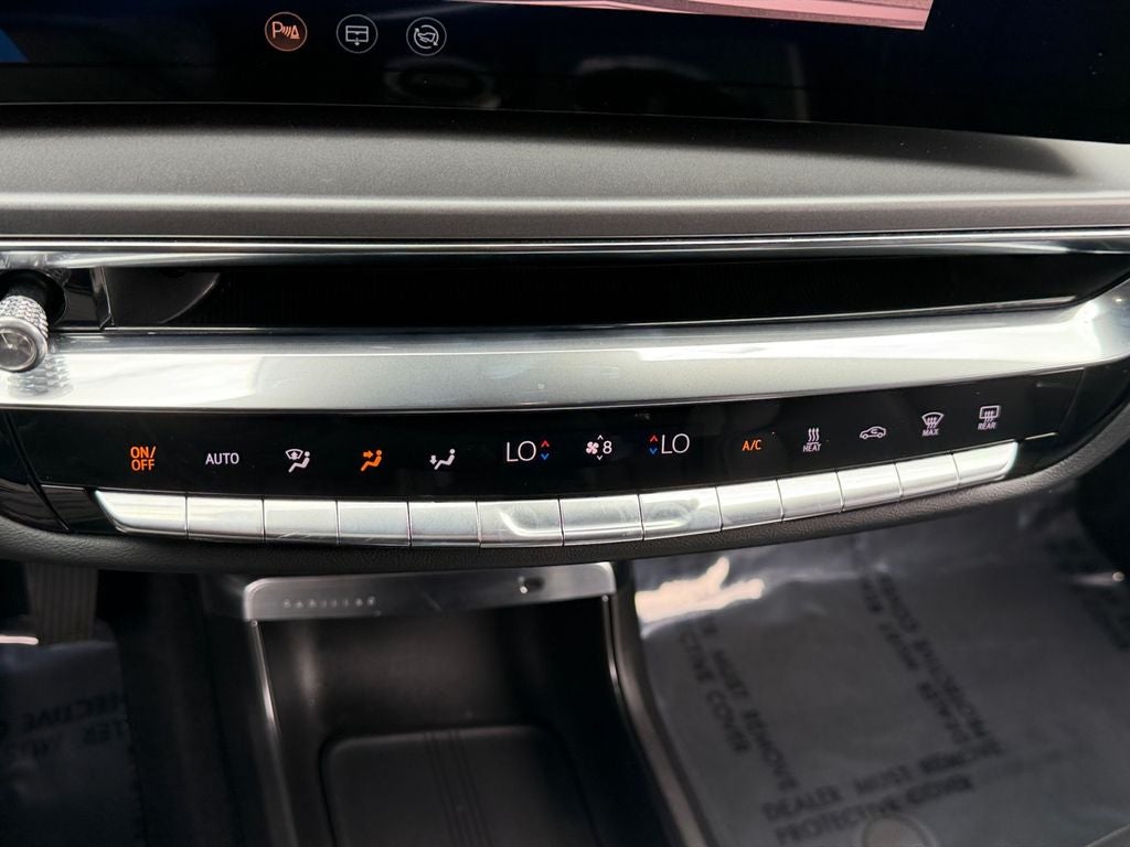 2024 Cadillac LYRIQ Tech / One Owner