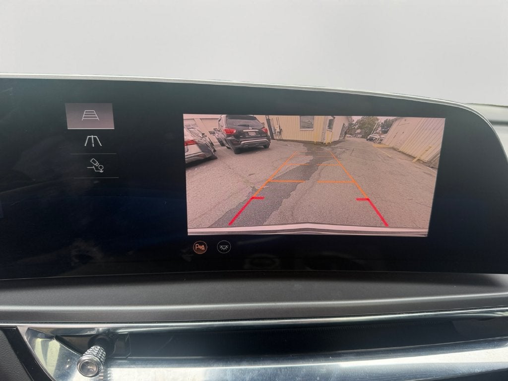 2024 Cadillac LYRIQ Tech