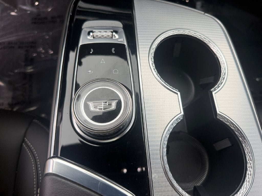 2024 Cadillac LYRIQ Tech
