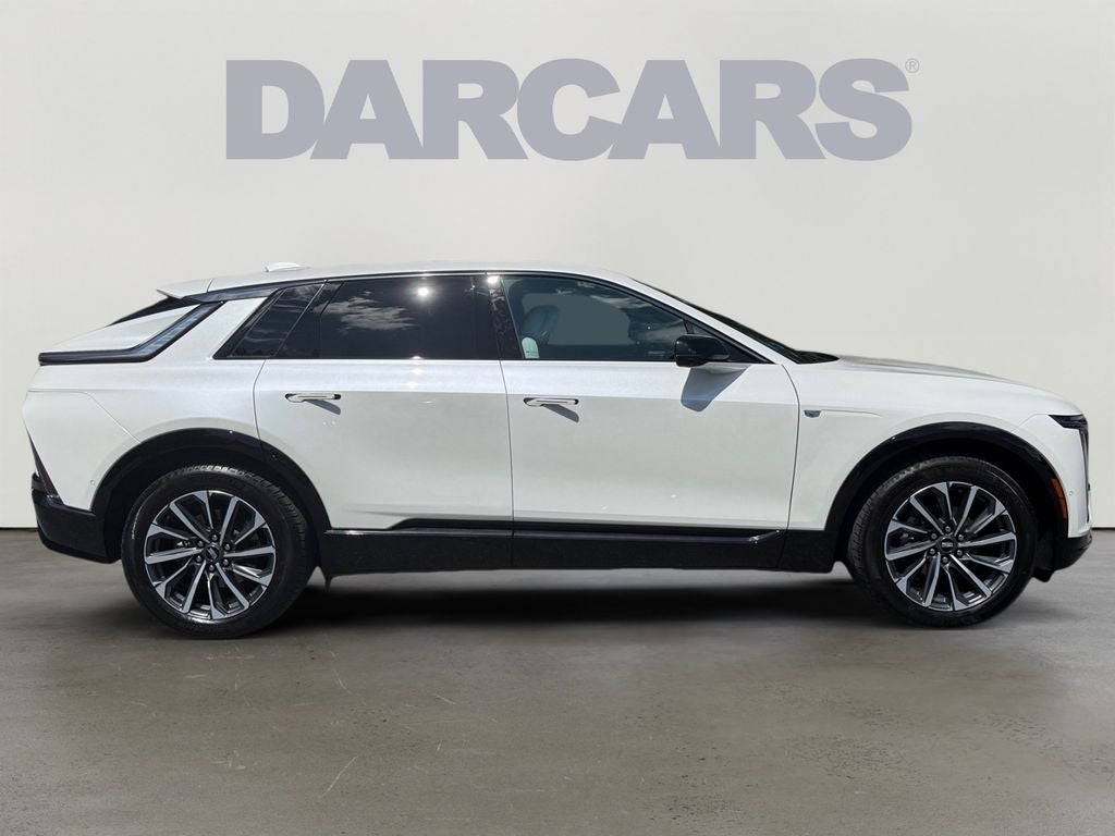 2024 Cadillac LYRIQ Sport