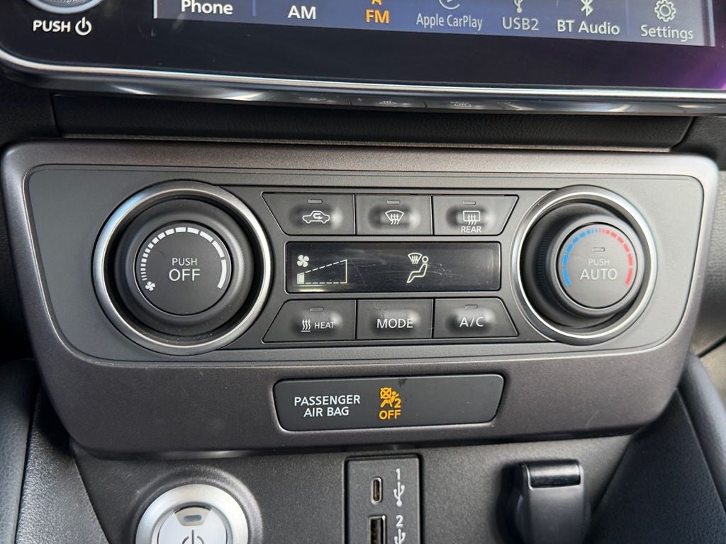 2022 Nissan Leaf S / One Owner /