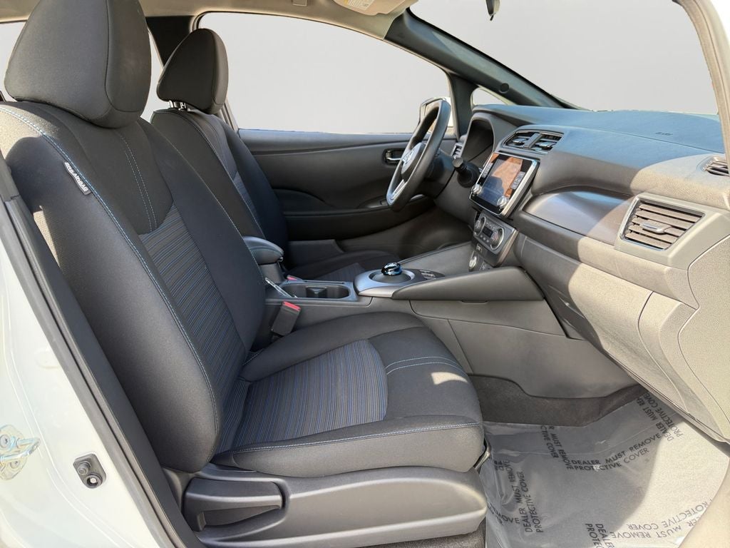 2022 Nissan Leaf S / One Owner /