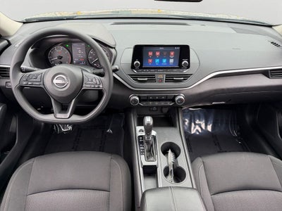 2023 Nissan Altima 2.5 S / One Owner / Splash Guards