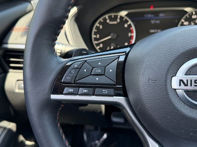 2021 Nissan Altima 2.5 SR / One Owner / Premium Package