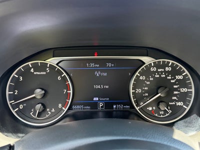 2021 Nissan Altima 2.5 SR / One Owner / Premium Package