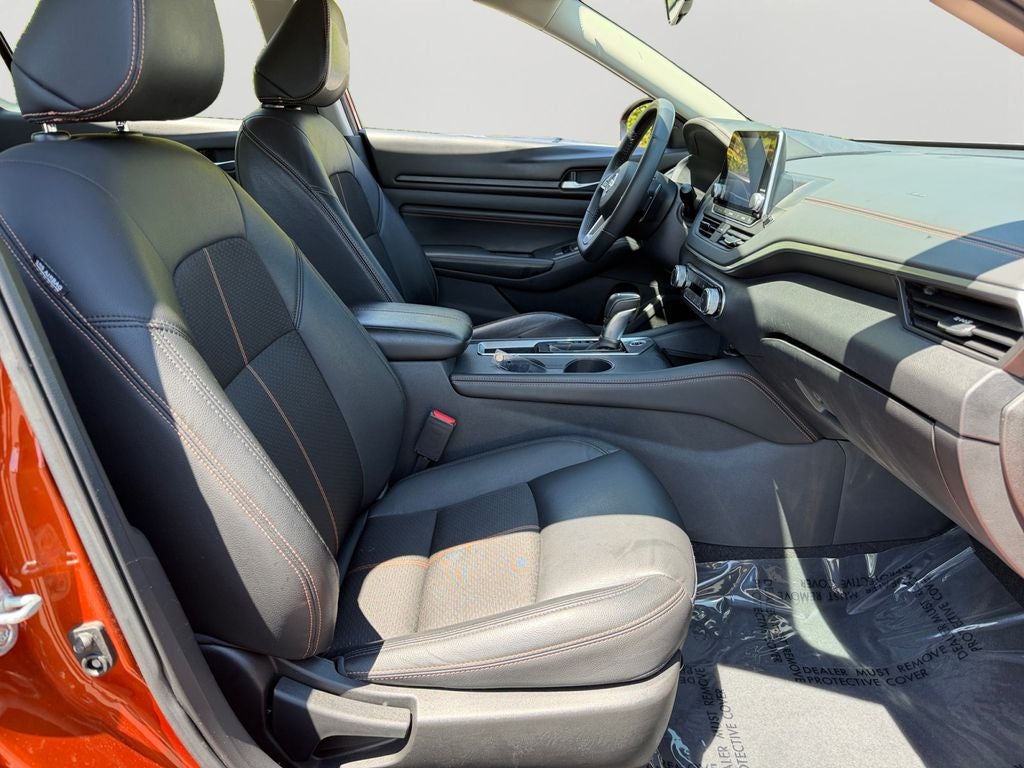 2021 Nissan Altima 2.5 SR / One Owner / Premium Package