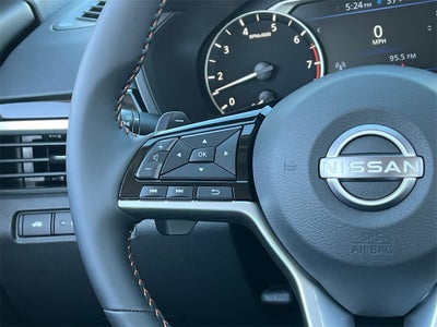 2025 Nissan Altima 2.5 SR / One Owner / Premium Package / Floormats Package