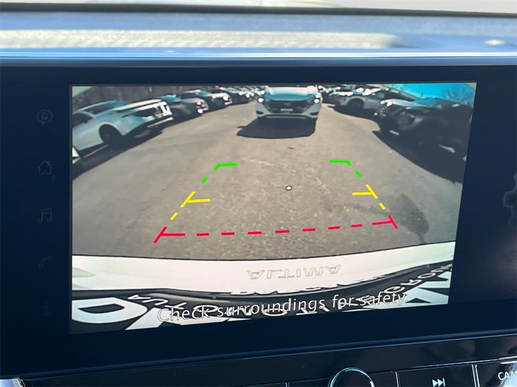 2025 Nissan Altima 2.5 SR / One Owner / Premium Package / Floormats Package