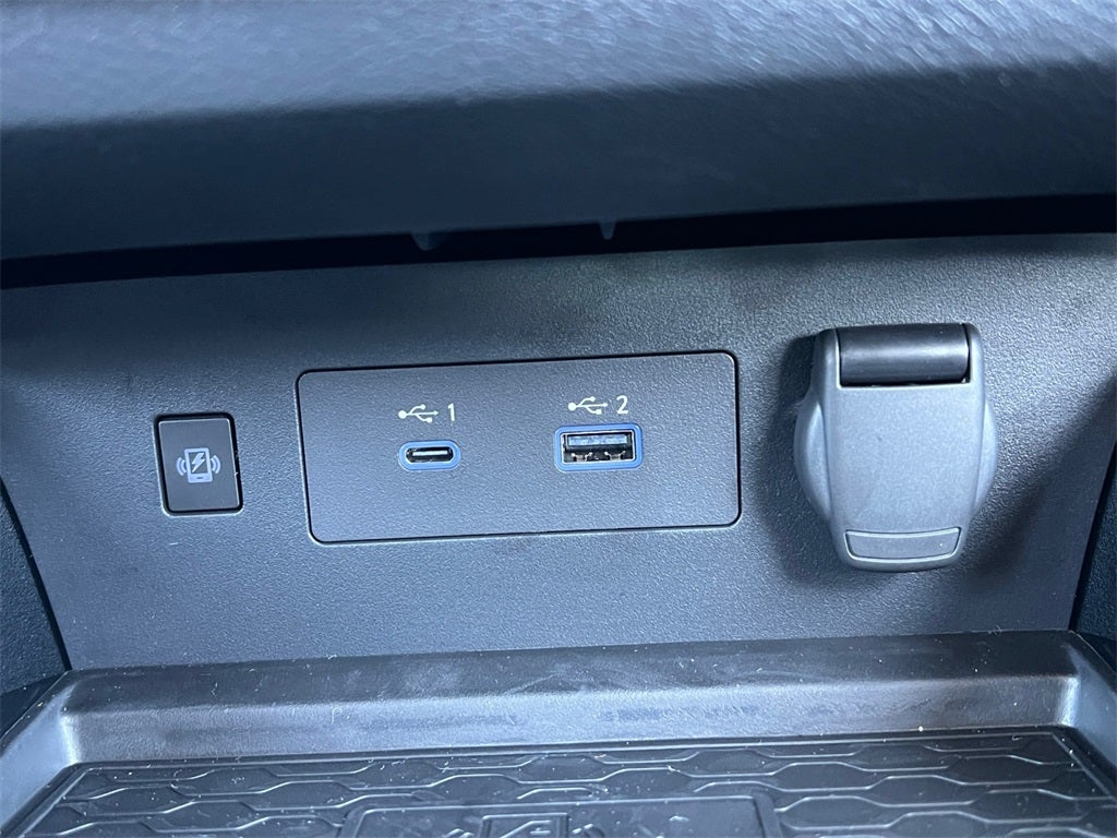 2025 Nissan Altima 2.5 SR / One Owner / Premium Package / Floormats Package