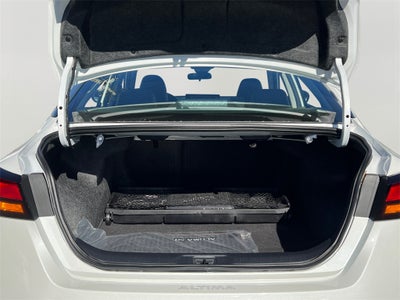 2025 Nissan Altima 2.5 SR / One Owner / Premium Package / Floormats Package