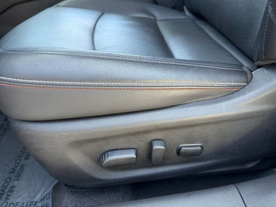 2025 Nissan Altima 2.5 SR / One Owner / Premium Package / AWD /
