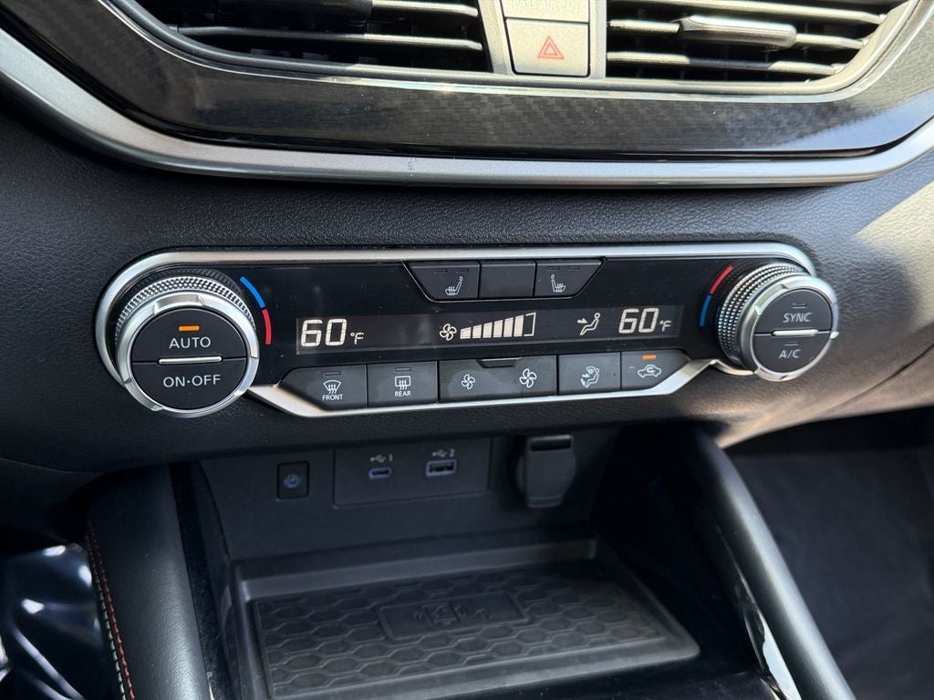 2025 Nissan Altima 2.5 SR / One Owner / Premium Package / AWD /