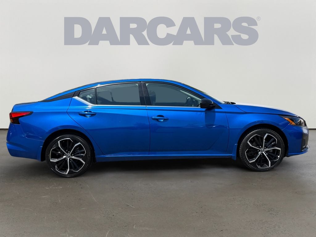 2025 Nissan Altima 2.5 SR / One Owner / Premium Package / AWD /
