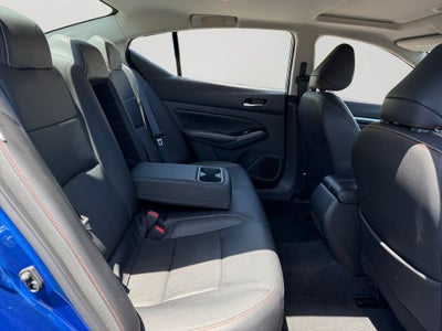 2025 Nissan Altima 2.5 SR / One Owner / Premium Package / AWD /