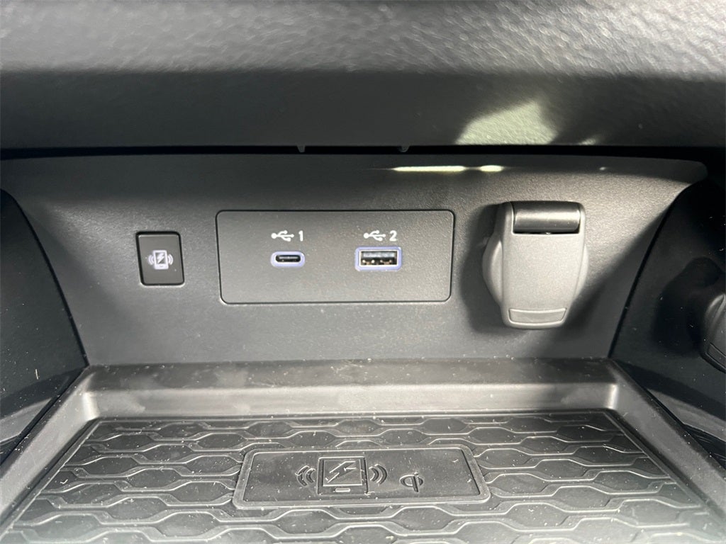 2025 Nissan Altima 2.5 SL / One Owner / Spoiler / Floor Mats Package / Ilumi