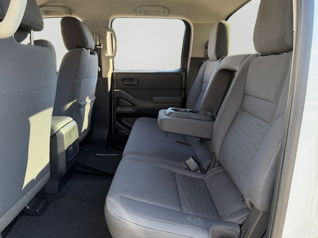 2022 Nissan Frontier S