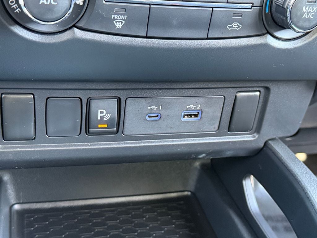 2022 Nissan Frontier S