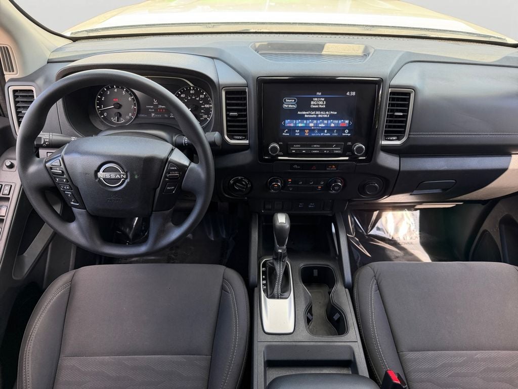 2024 Nissan Frontier SV / One Owner