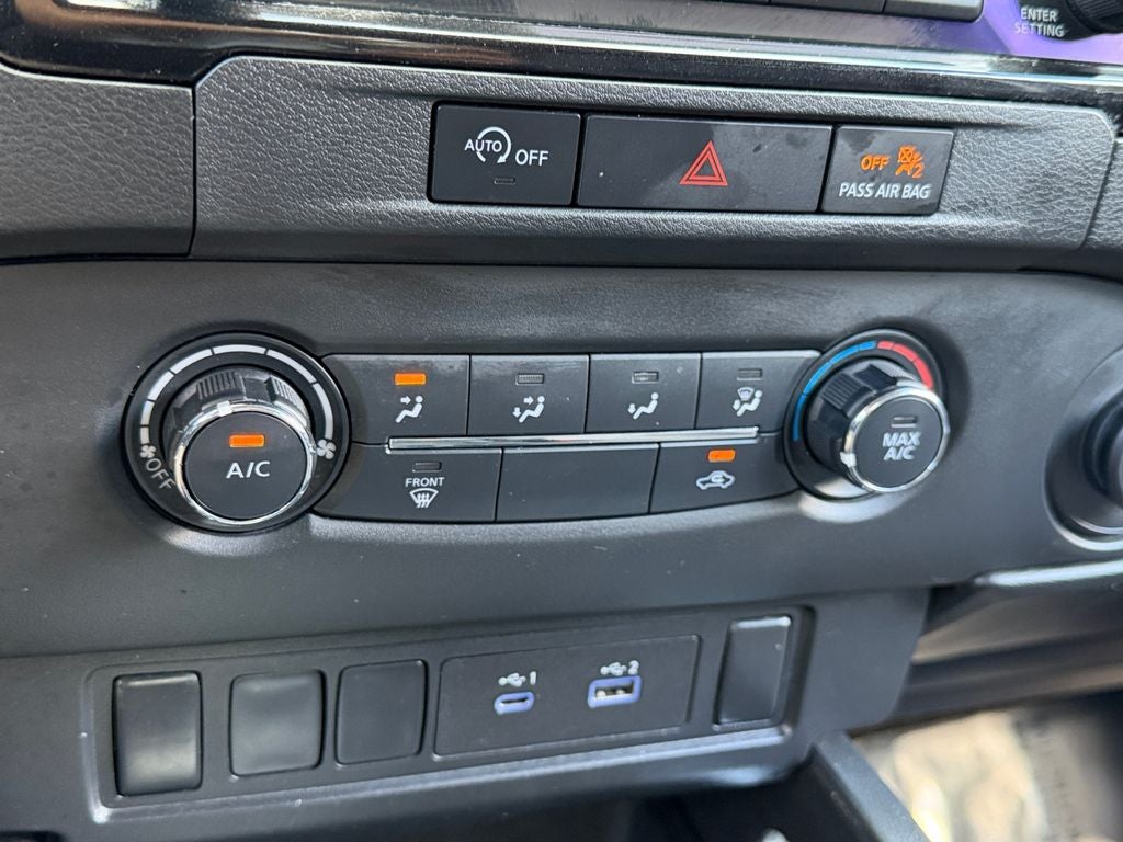 2024 Nissan Frontier SV / One Owner