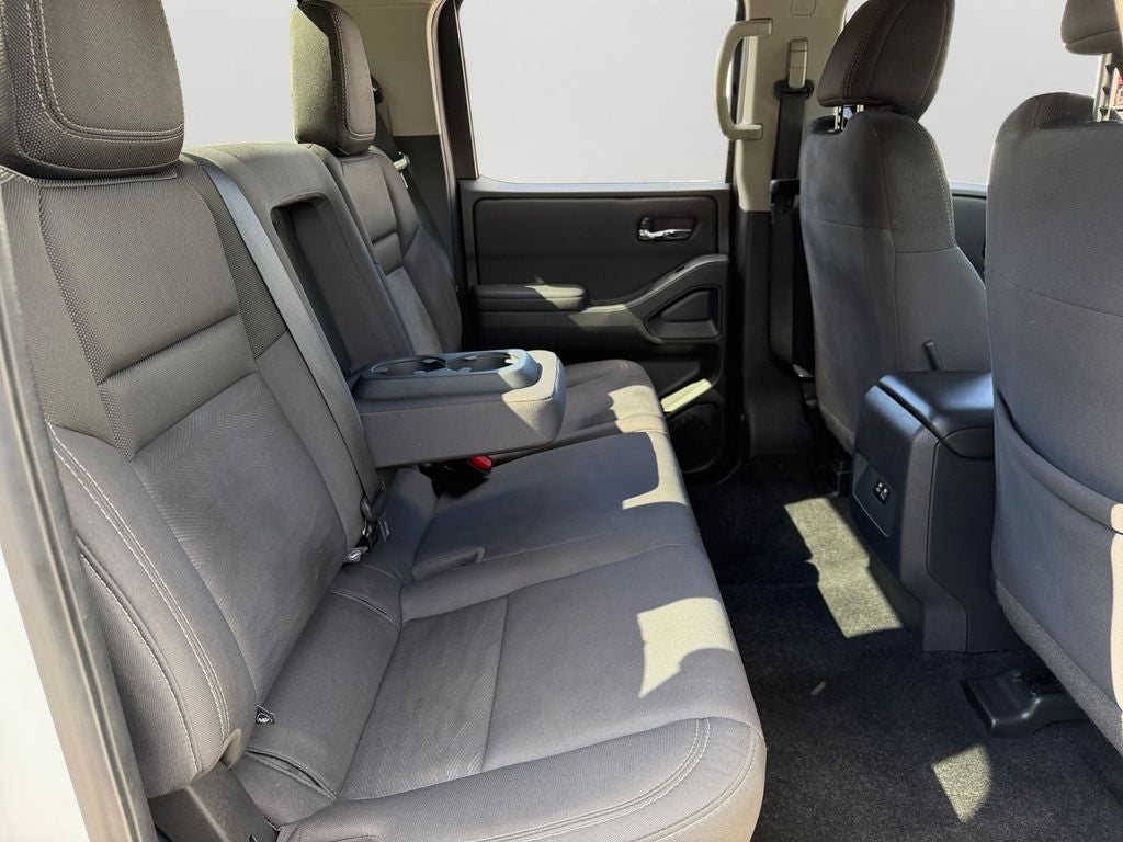 2024 Nissan Frontier SV / One Owner