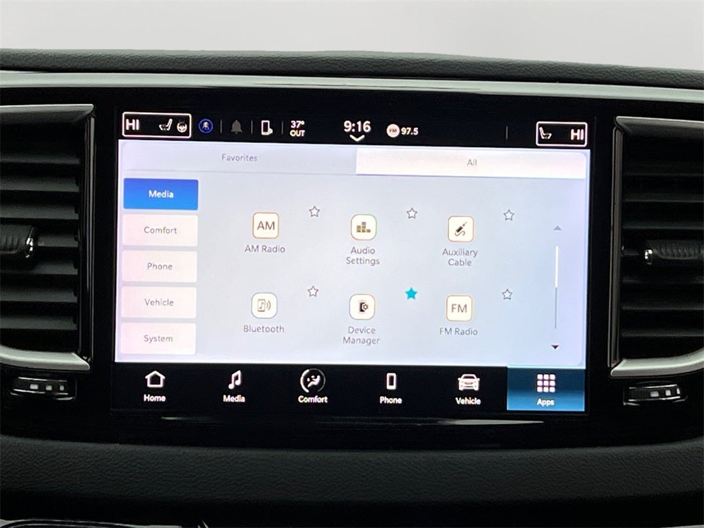 2023 Chrysler Pacifica Touring L One Owner / Preferred Package / New Tires / New B