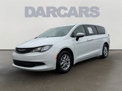 2023 Chrysler Voyager LX / One Owner /