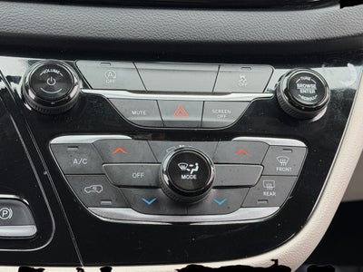 2023 Chrysler Voyager LX / One Owner /