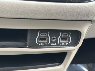 2023 Chrysler Voyager LX / One Owner /