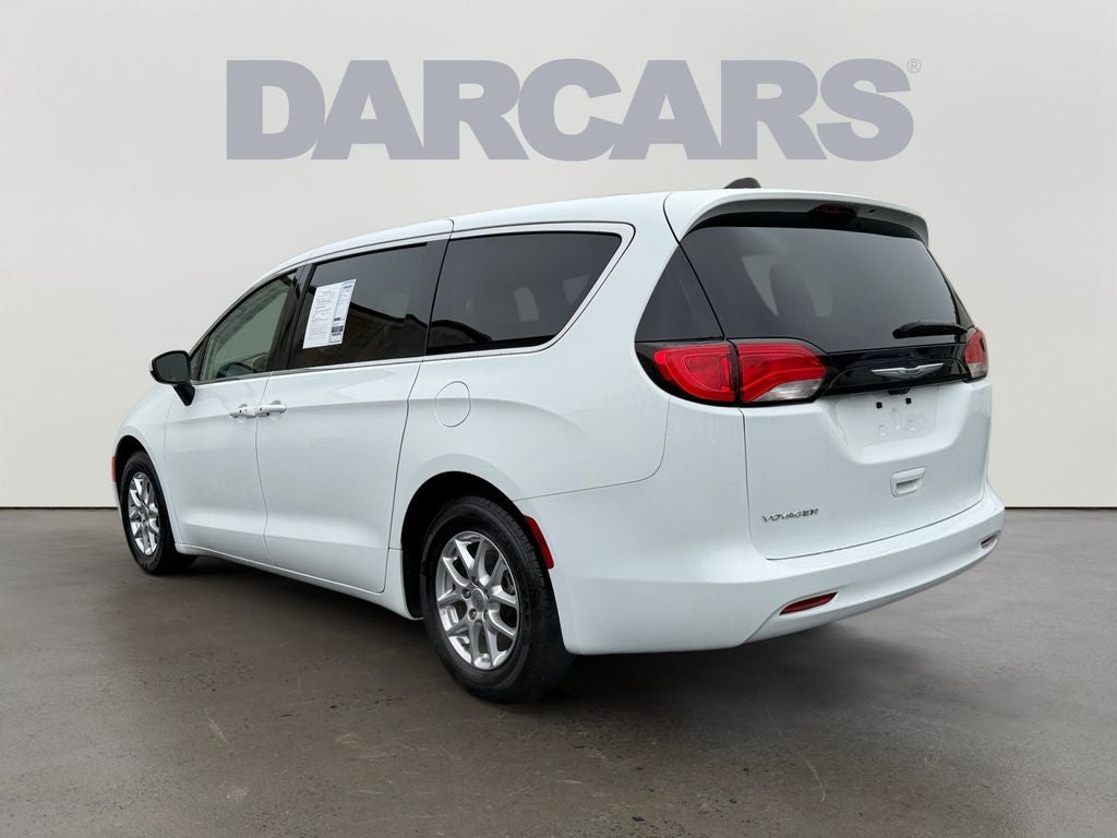 2023 Chrysler Voyager LX / One Owner /