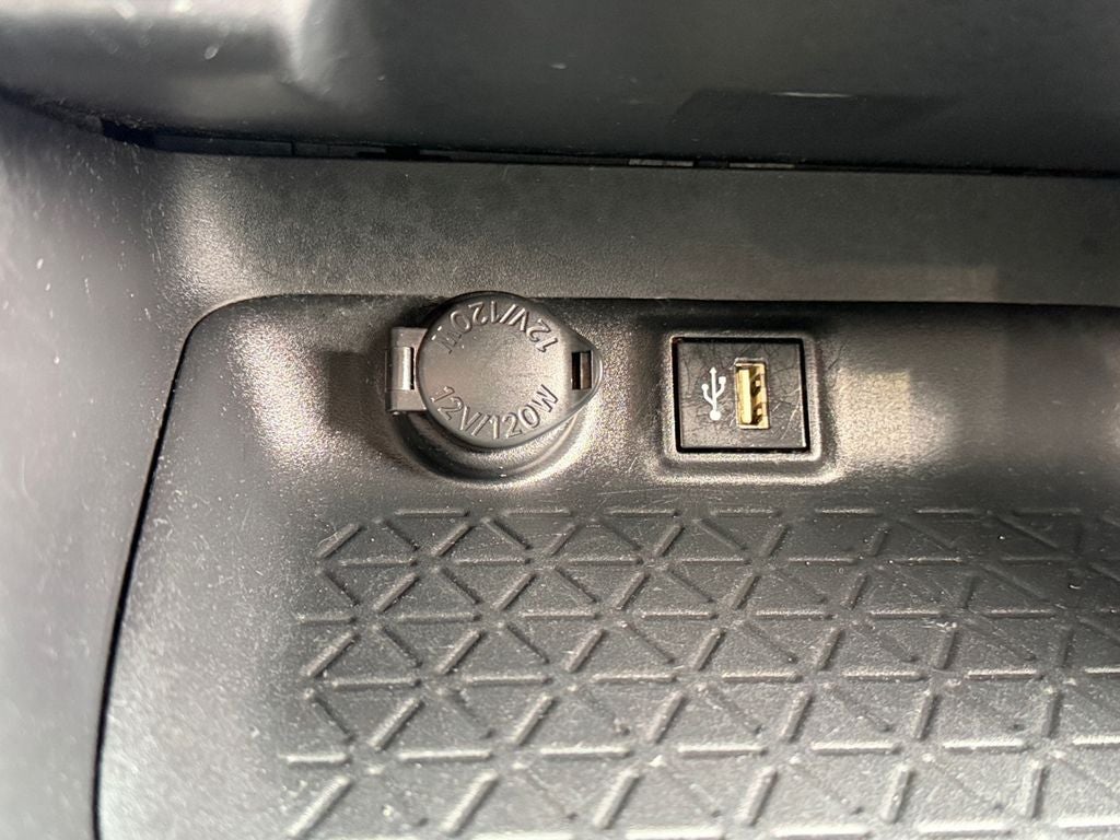 2024 Toyota RAV4 LE / One Owner /