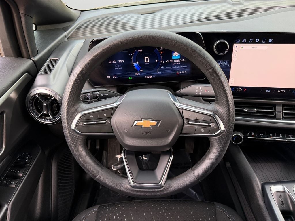 2025 Chevrolet Equinox EV LT / One Owner