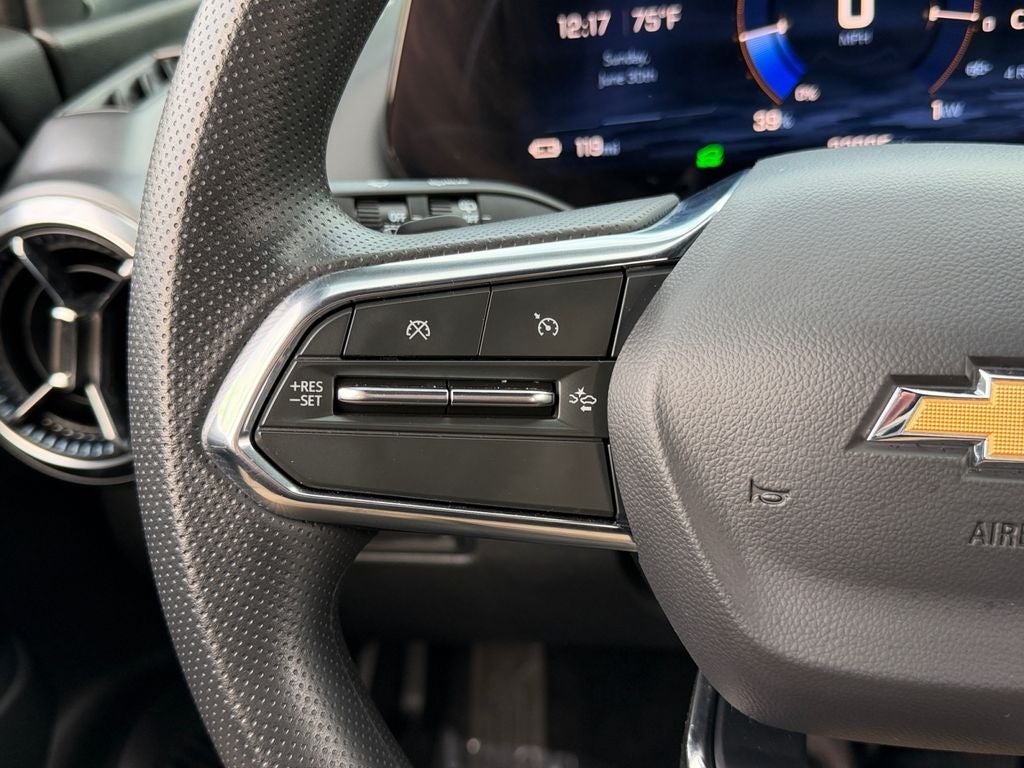 2025 Chevrolet Equinox EV LT / One Owner