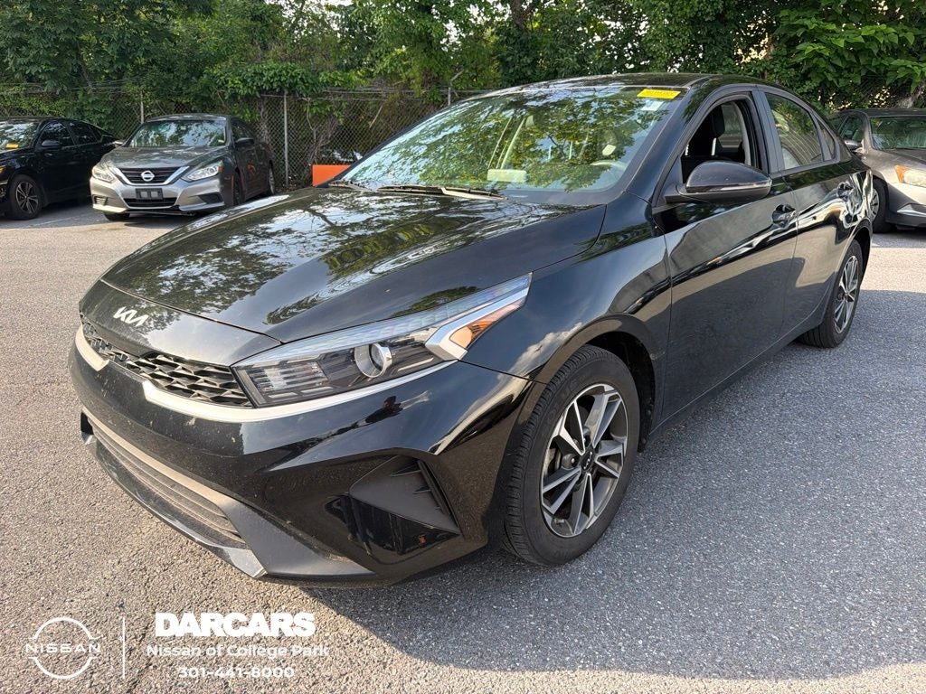 2023 Kia Forte LXS / One Owner / Tech Pkg