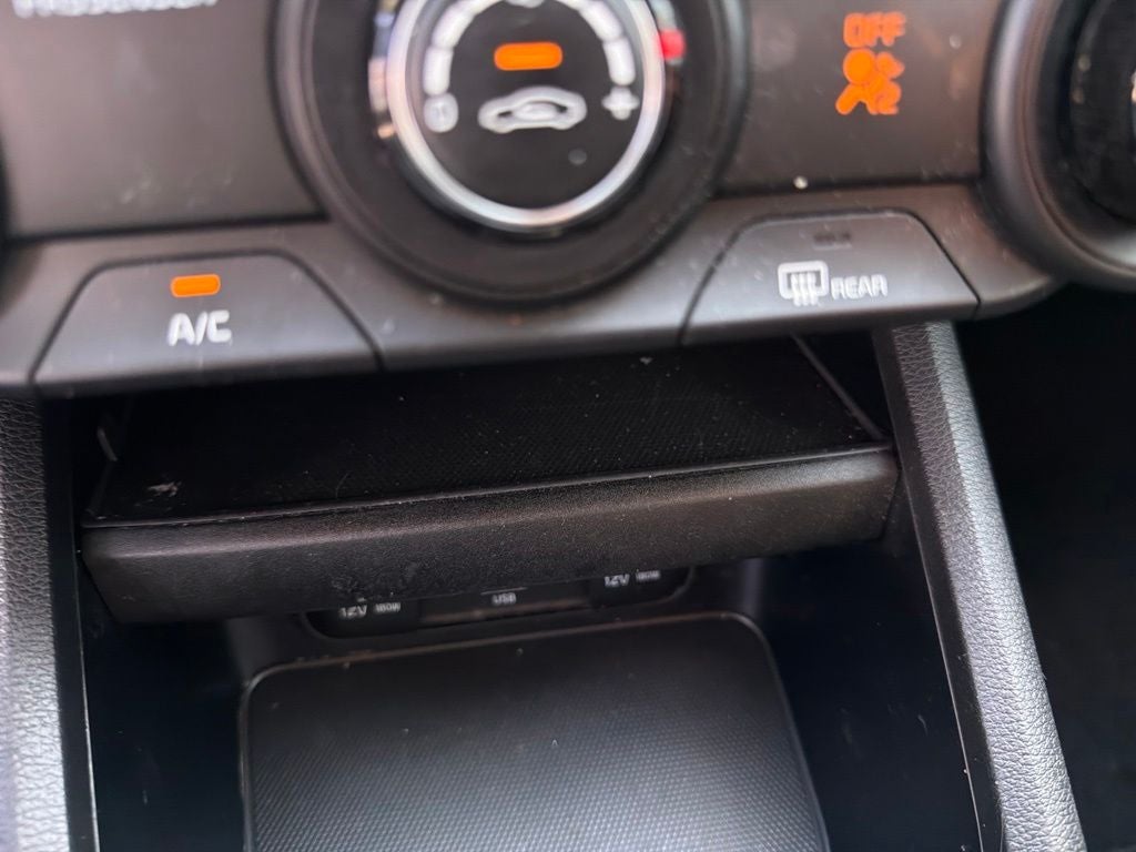2023 Kia Forte LXS / One Owner / Tech Pkg