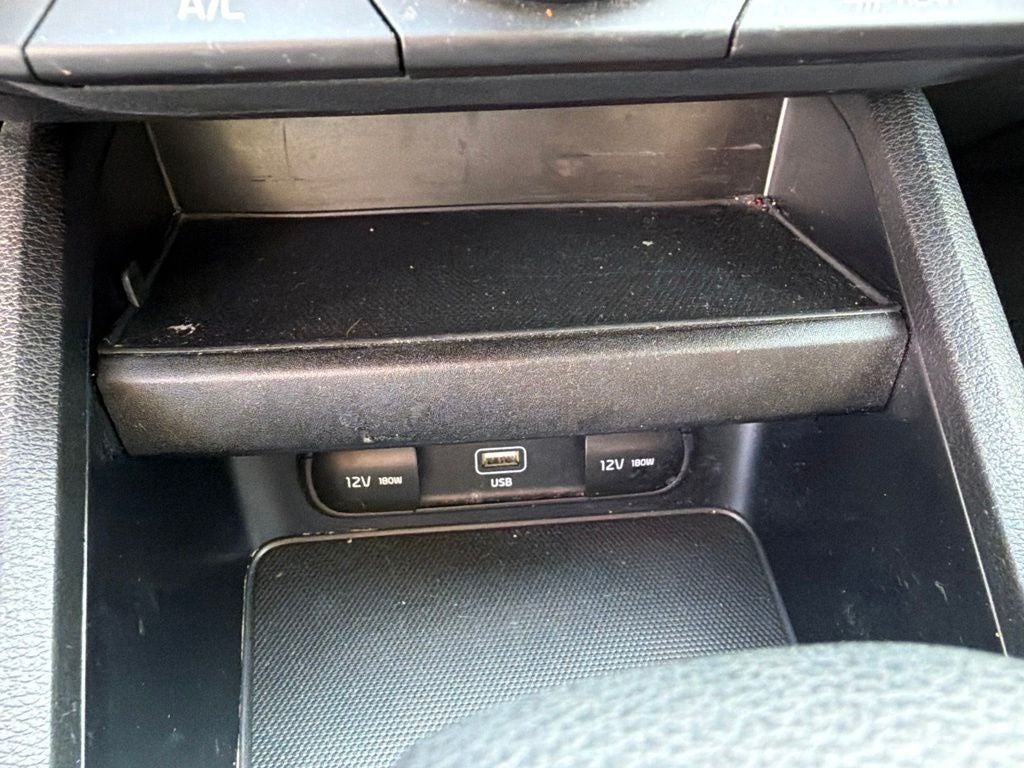 2023 Kia Forte LXS / One Owner / Tech Pkg
