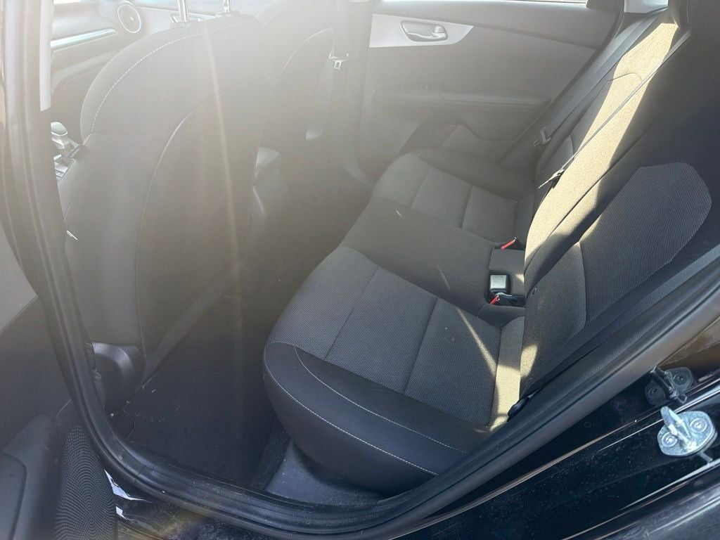 2023 Kia Forte LXS / One Owner / Tech Pkg