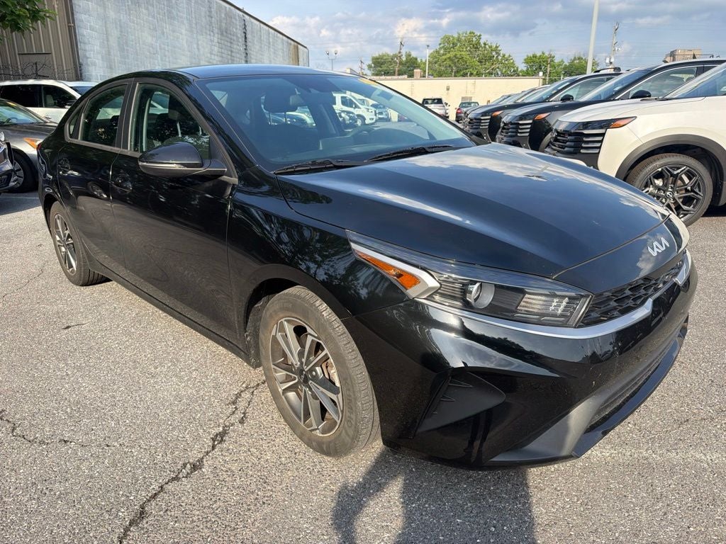 2023 Kia Forte LXS / One Owner / Tech Pkg