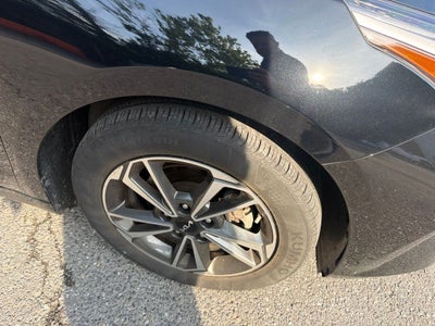 2023 Kia Forte LXS / One Owner / Tech Pkg