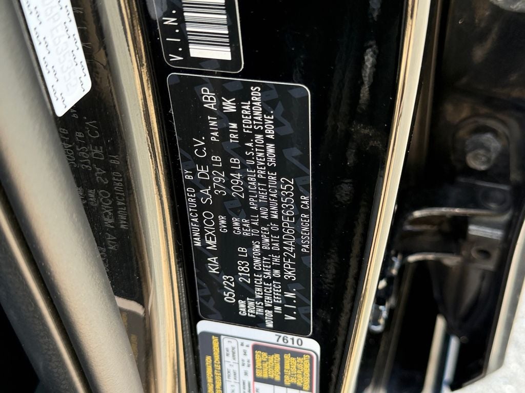 2023 Kia Forte LXS / One Owner / Tech Pkg